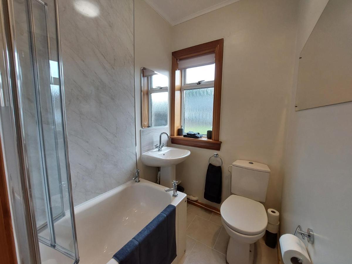Cosy Flat In Innerleithen Esterno foto